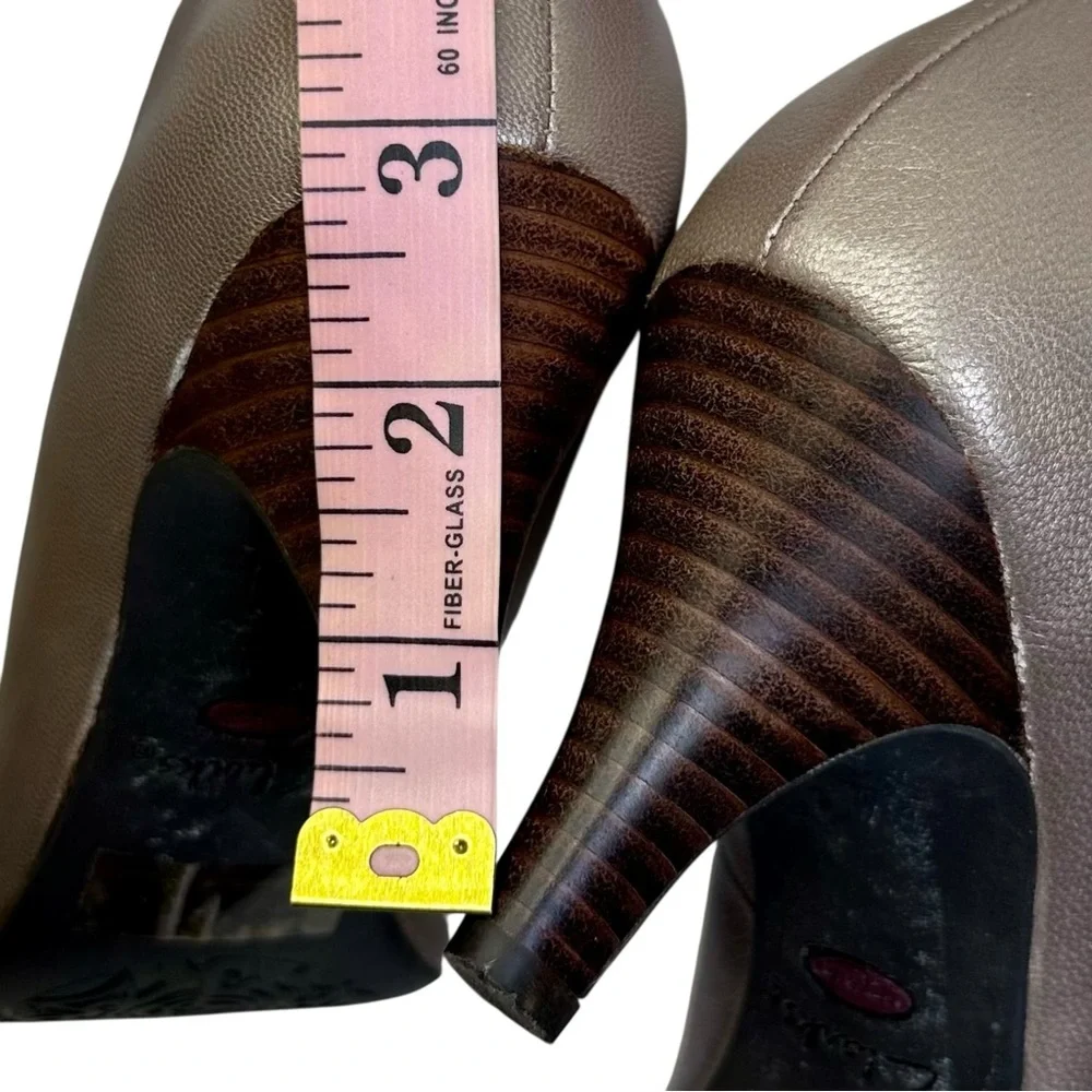 Clarks Metallic Gold Open-Toe Leather Pumps Size 6.5 - Picture 10 of 11